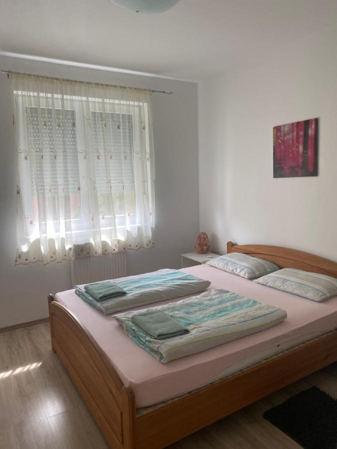Belle Casa 24 Apartment เดเบรตเซน ภายนอก รูปภาพ