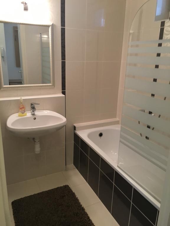 Belle Casa 24 Apartment เดเบรตเซน ภายนอก รูปภาพ