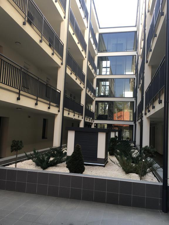 Belle Casa 24 Apartment เดเบรตเซน ภายนอก รูปภาพ